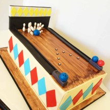 Bowling Cake