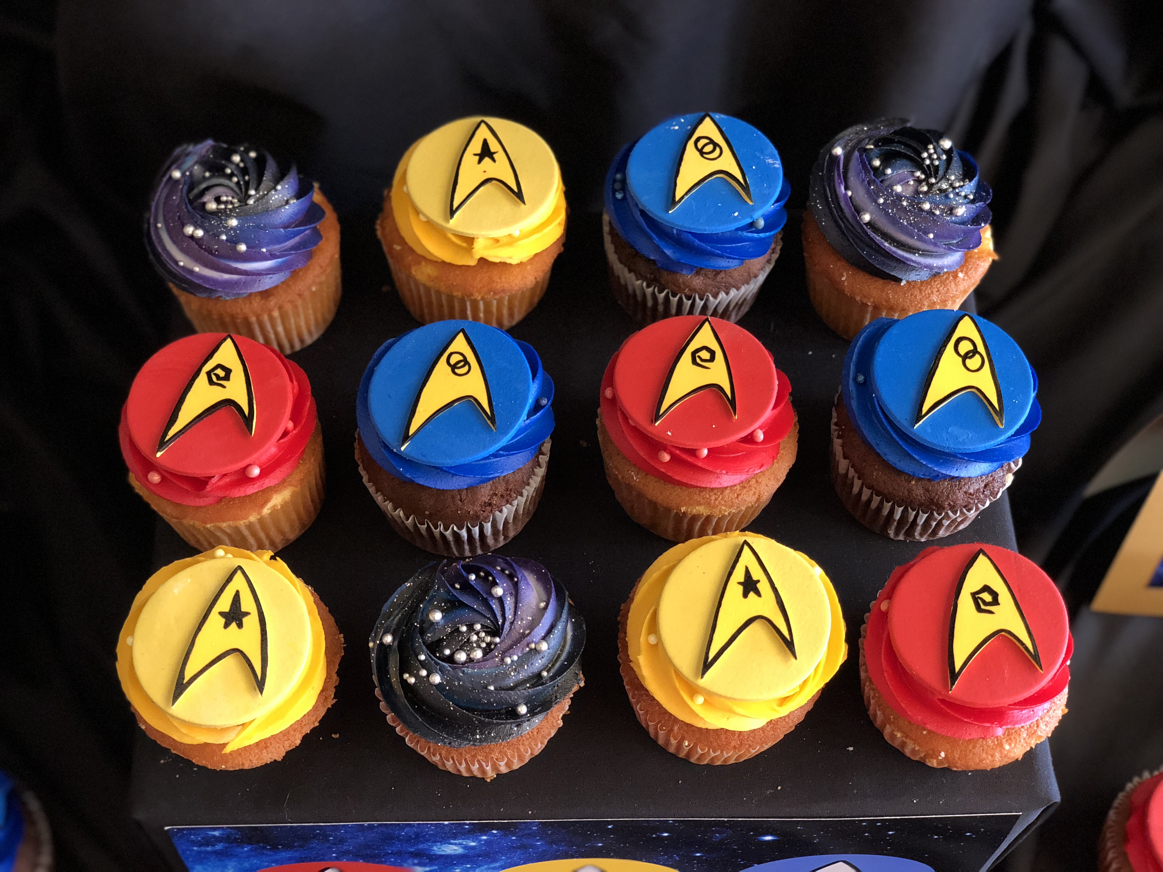 star trek themed cupcakes